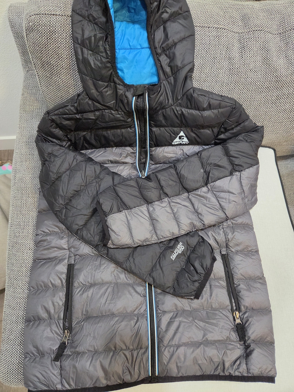 Gerry Weber Kids Colorblock Puffer Jacket in Black, Gray and Blue Lining